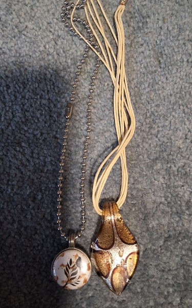 2X NECKLACES, 1X SILVER CHAIN WITH BIRD NECKLACE,1X GLASS PENDANT NECKLACE Carousel 1