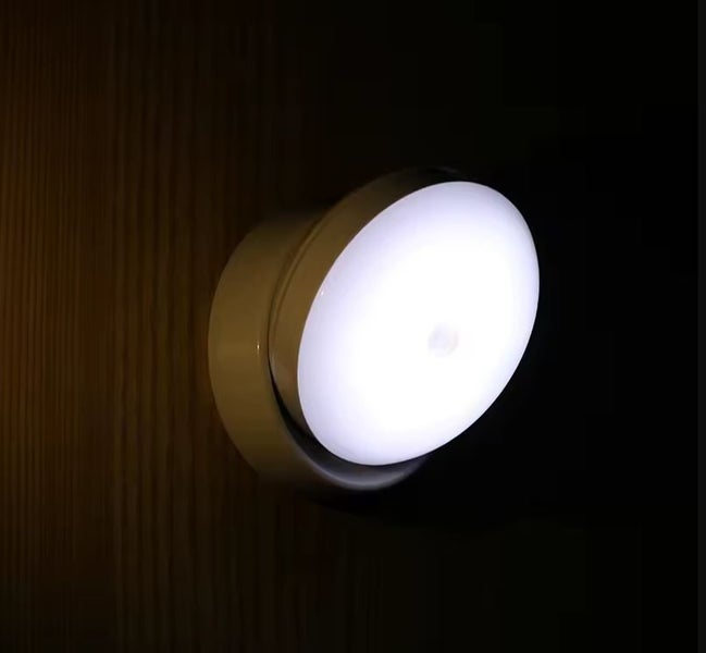 Magnetic motion sensor LED night light 360 rotatable rechargeable - Cool White Carousel 2