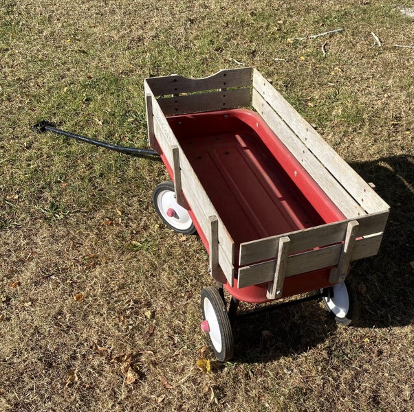 ***. **. * RADIO FLYER WAGON *. **. *** Carousel 1