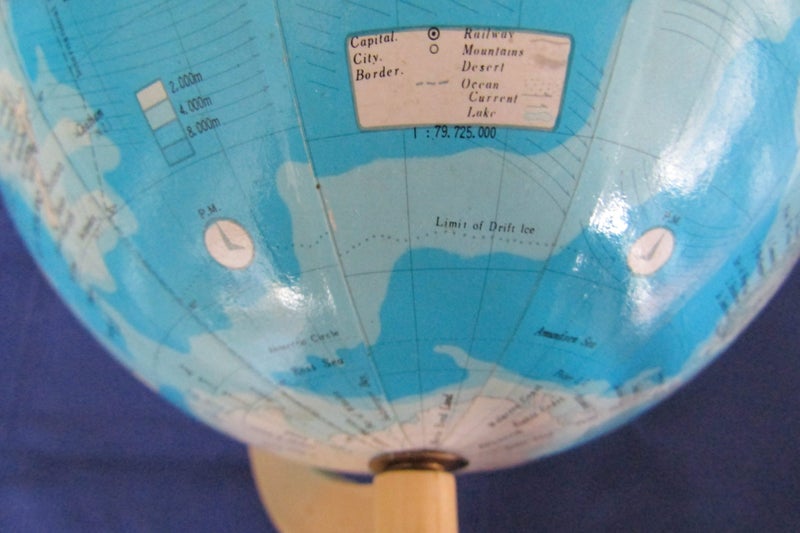Vintage Globe Of The World. Retro Atomic Style. Ex. Cond. See Others. All Ex. Carousel 5