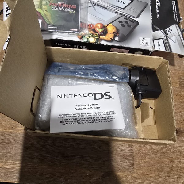 Rare Nintendo Ds Metroid Prime Hunters Boxed Console - Free Postage Carousel 20