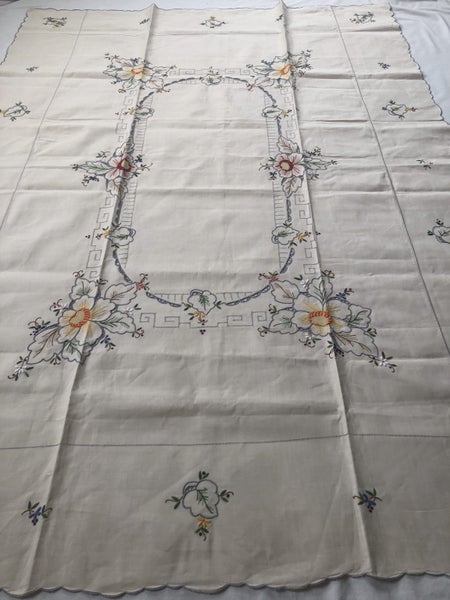 Vintage Floral Embroidered Large Tablecloth Carousel 1