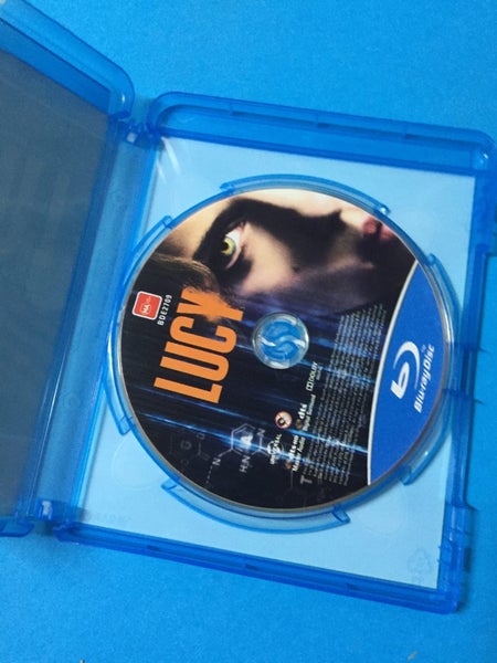 Lucy (Blu-Ray) Carousel 3