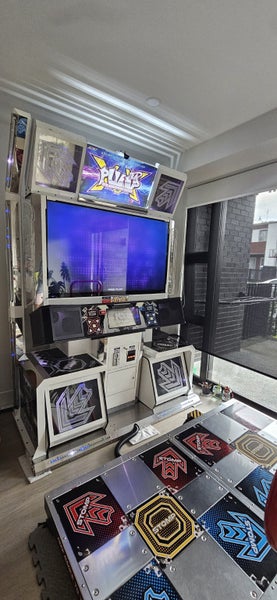Pump It Up - XX - Dance arcade machine Carousel 2