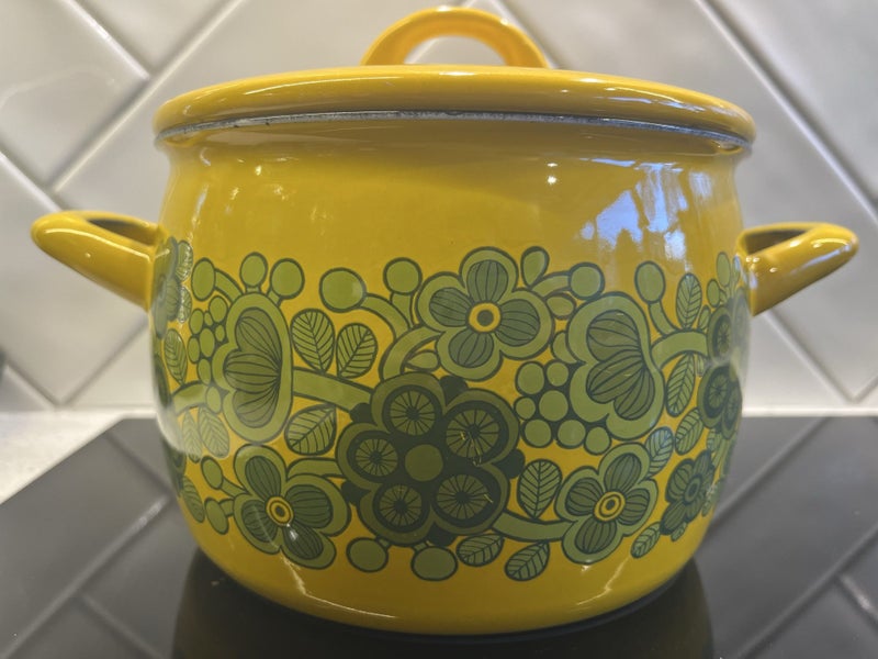 Rare Mid-century Finel Enamel Pot 2.5L - RRP $300+ Carousel 1