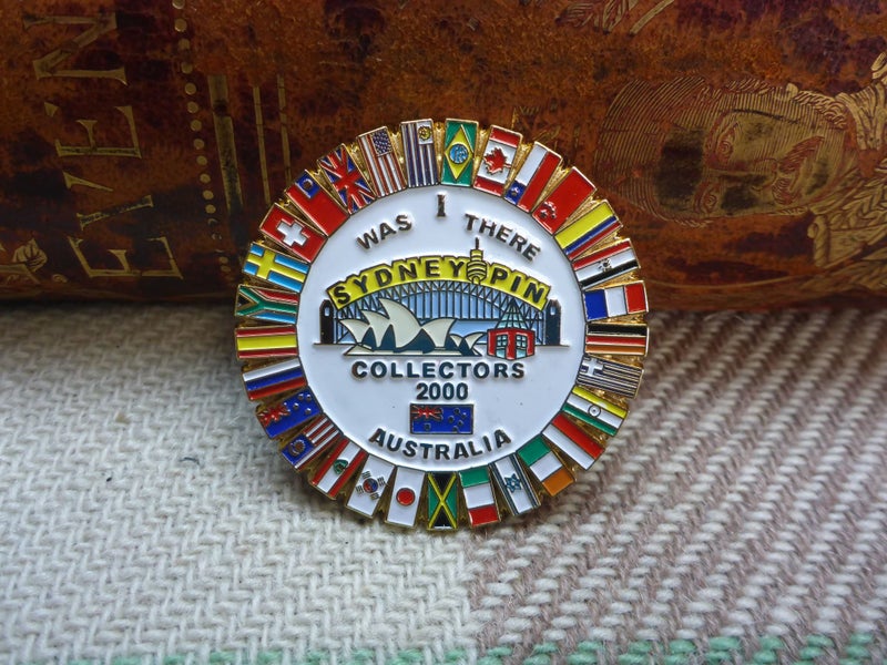 Awesome Vintage Badge Sydney Pin Collectors 2000 Australia Badge Carousel 1