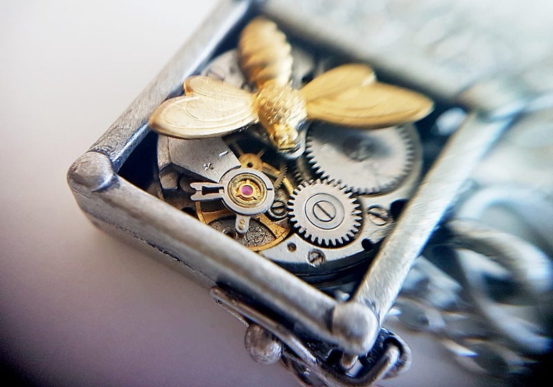 The wee gold bee, A steampunk Inspired Pendant, Industrial Funk Carousel 5