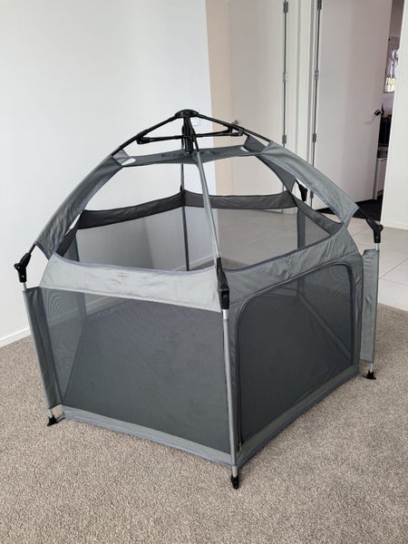 Baby / Toddler Play Pen Carousel 2