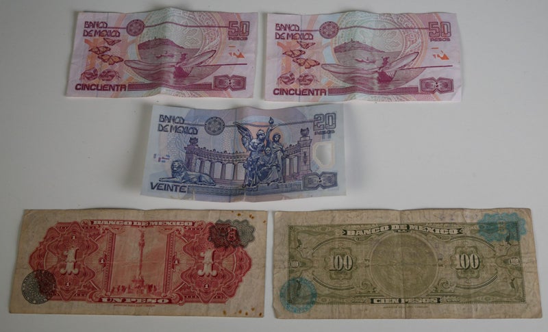 Five Vintage 1960s-2001/2002 Mexican Banknotes Carousel 2
