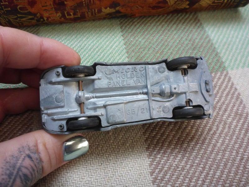 Vintage NZ Micro Models Diecast Toy Car GB/21 Holden Panel Van Police Carousel 6
