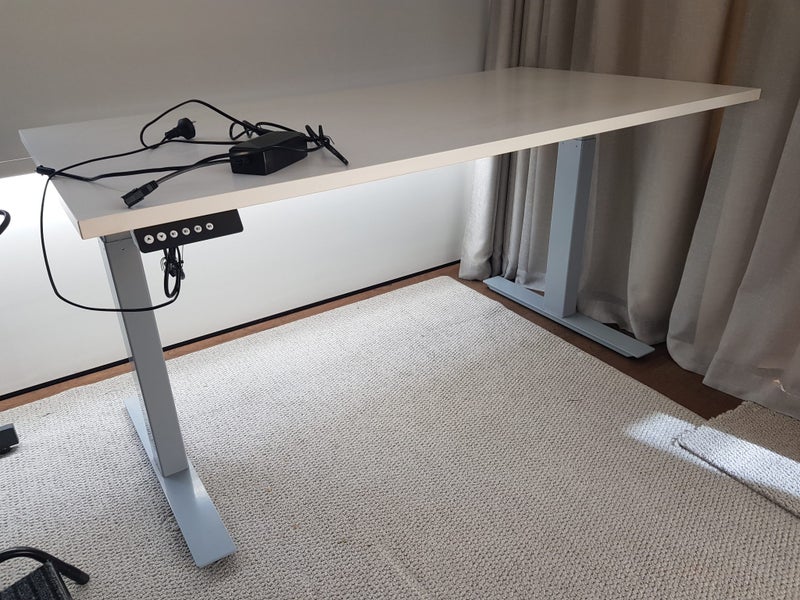 Electric Desk Carousel 2