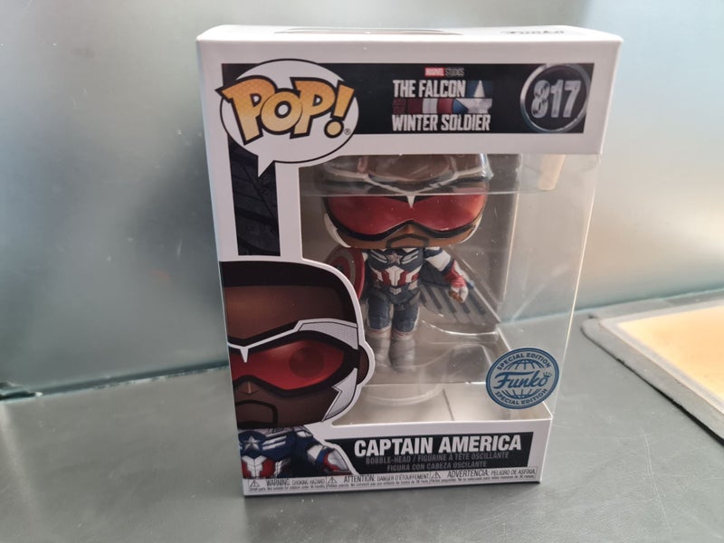 Funko Pop Captain America #817 Carousel 1