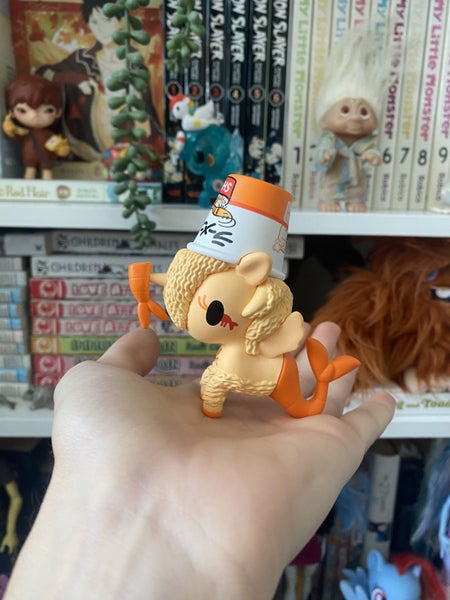 SUPER CUTE Tokidoki Mermicorno, Series 8: Shrimpie (Bucket) figure! Carousel 2