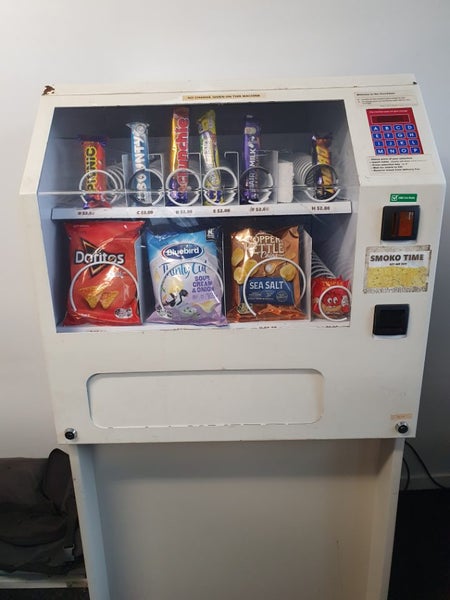 Snackmate Vending Machine. Carousel 1