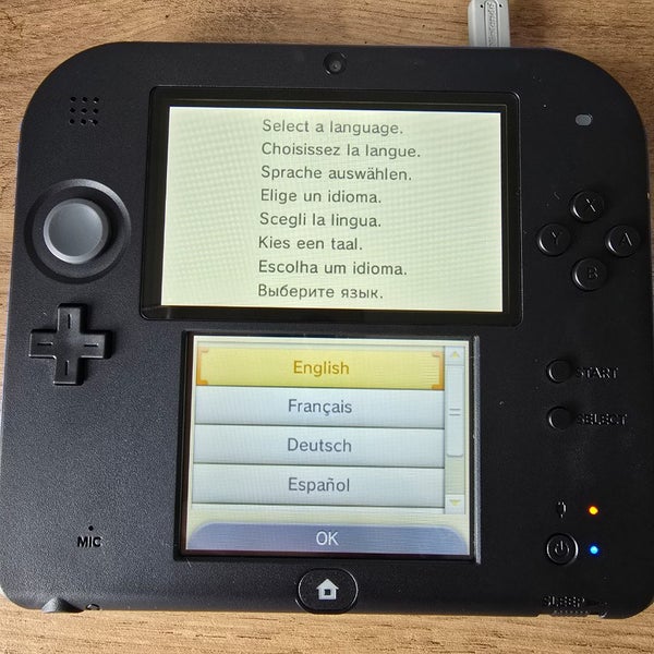 Nintendo 2DS Black/Blue Boxed Console Mariokart 7 - Like New Carousel 8