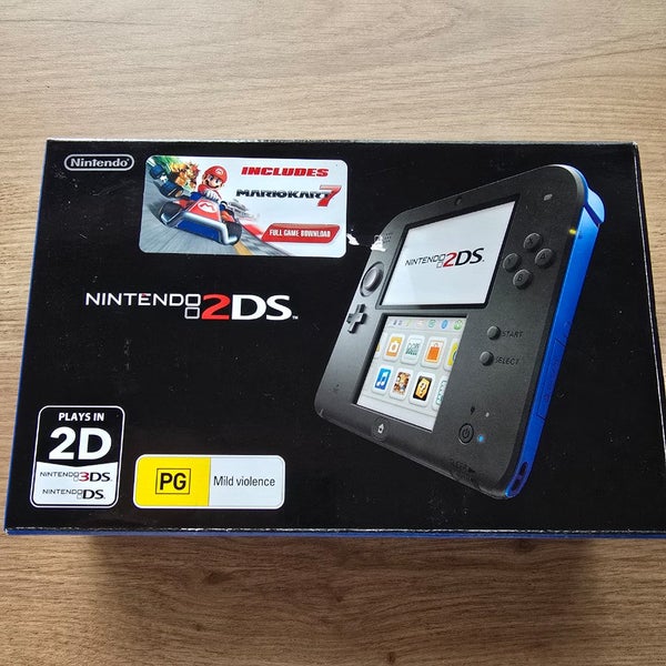 Nintendo 2DS Black/Blue Boxed Console Mariokart 7 - Like New Carousel 1