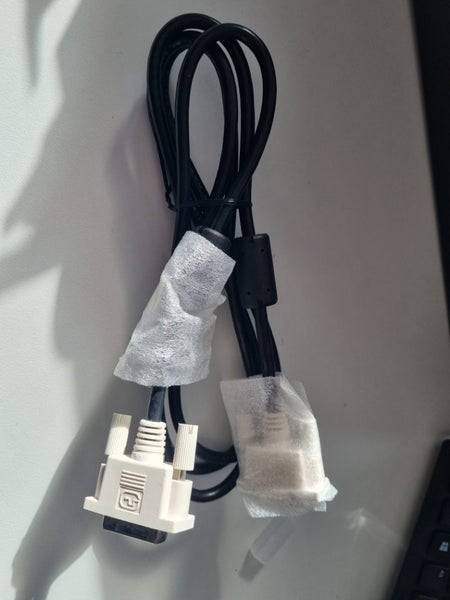 DVI cable Carousel 1