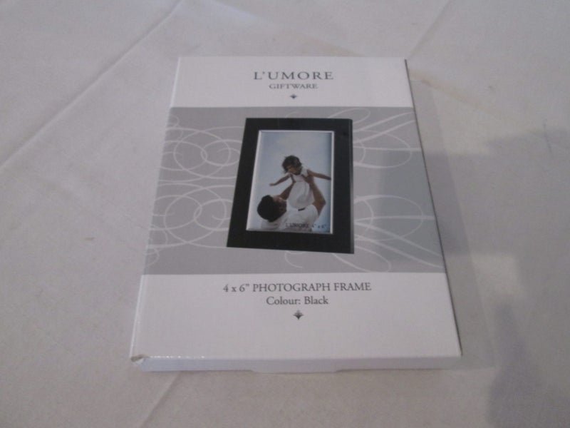 L’Umore Photo Frame Carousel 1