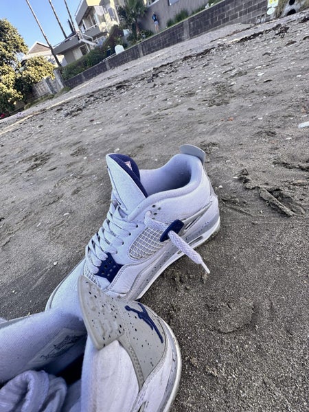 Jordan 4 Midnight Navy shoes Carousel 6