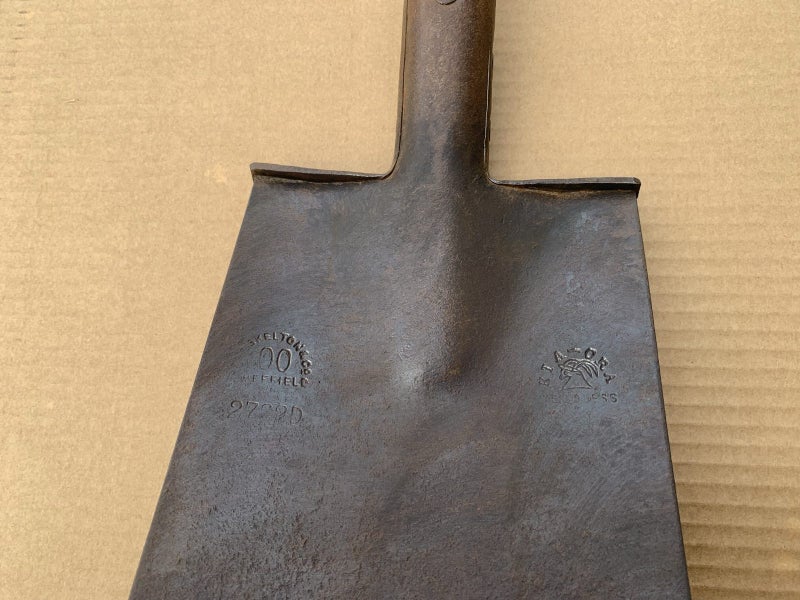 Vintage C.T. Skelton & Co Sheffield Kia-Ora spade Carousel 2