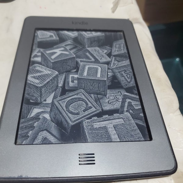 KINDLE TOUCH 4TH GENERATION IN GOOD WORKING ORDER Carousel 1