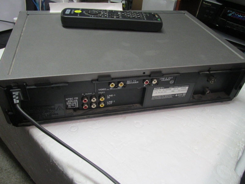 Sony SLV-EZ70 HI-FI Home Cinema VCR VHS Tape Recorder Carousel 3