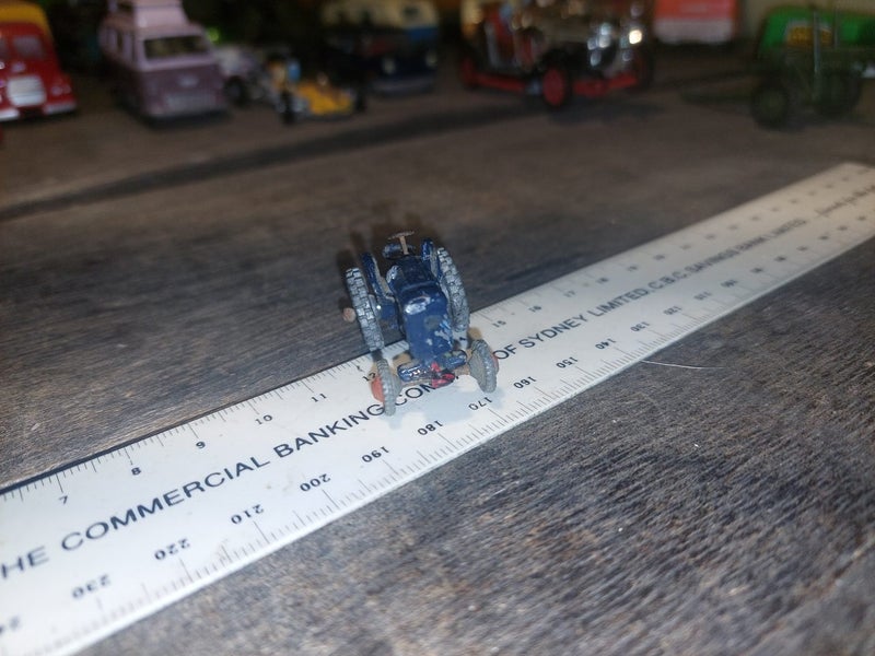 Dinky. Unknown brand. Very nice model of a Tractor Carousel 2