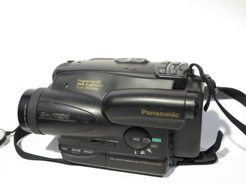 Vintage Panasonic NV-S20 VHS-C PAL Video Camera Palmcorder 8x Wide Carousel 1