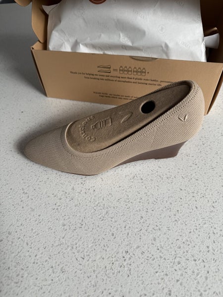 Shoes Carousel 1