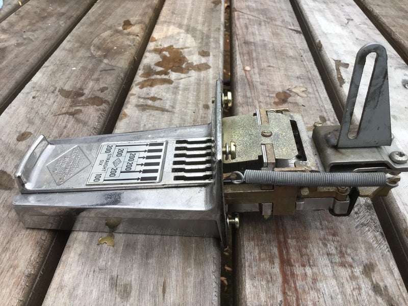 Vending Machines - Coin Mechanism - Straight Six Carousel 3