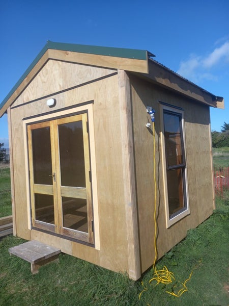 Tiny Home, cabin or office Carousel 1