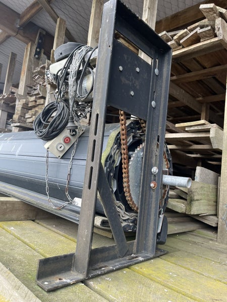 Brand new Roller Door with motor and remote Carousel 2