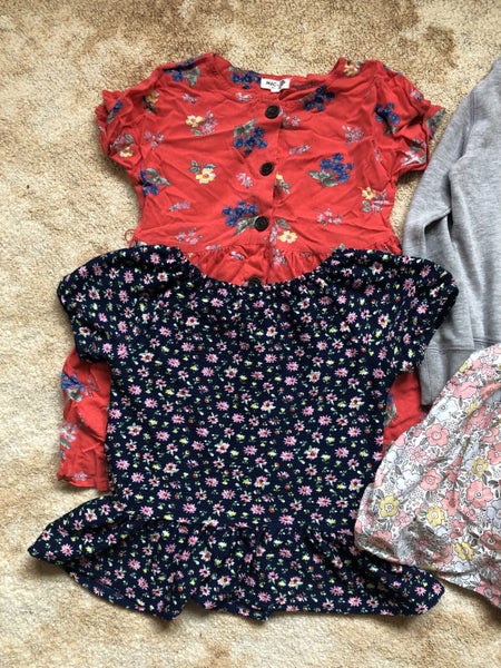 Girls’ Clothing Bundle, size 6/7 Carousel 2