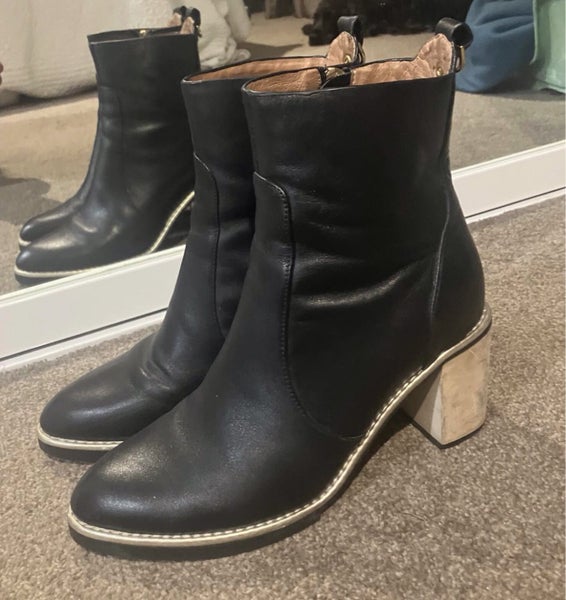 Boots628638477564171128