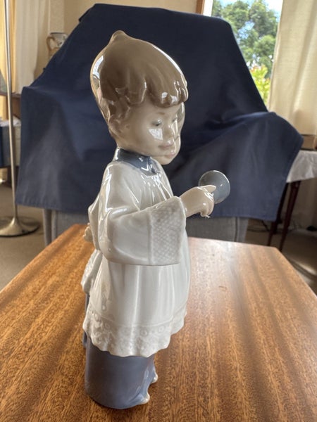 Lladro Spain porcelain ChoirBoys figurine 4538 . Now retired .62863242193793114
