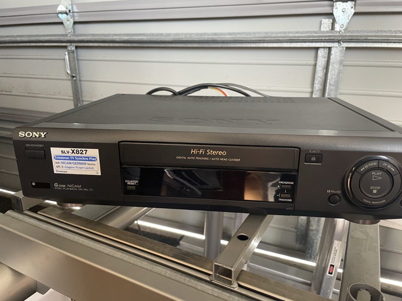 VHS Sony Hi-Fi Stereo Video cassette recorder (VCR) Carousel 1