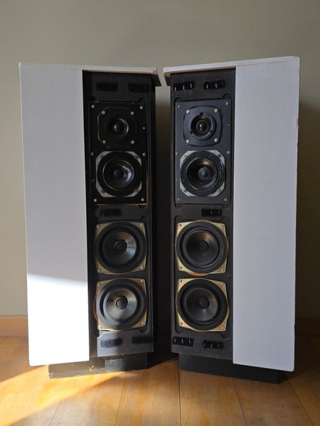 Goodmans Dimension 8 Speakers Carousel 2