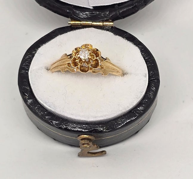 Victorian old mine cut diamond Solitaire - 14ct Carousel 1
