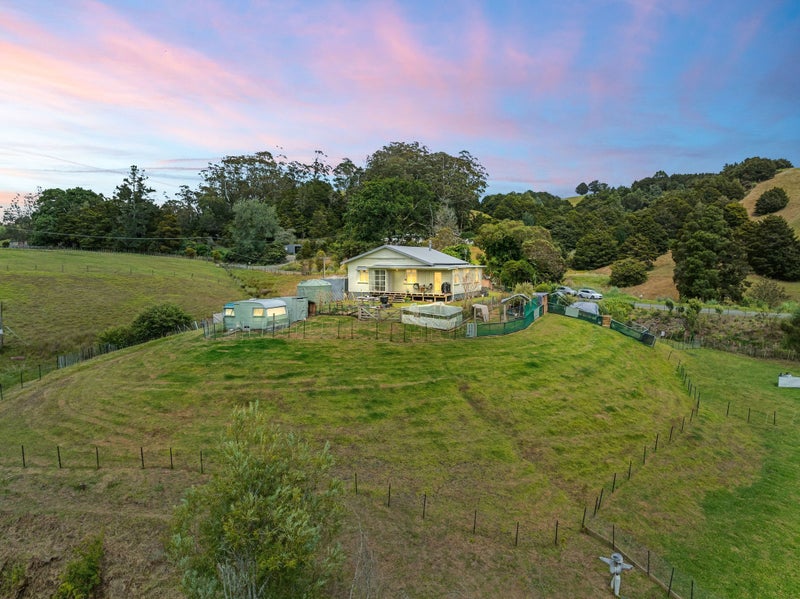 Image 1 of 31