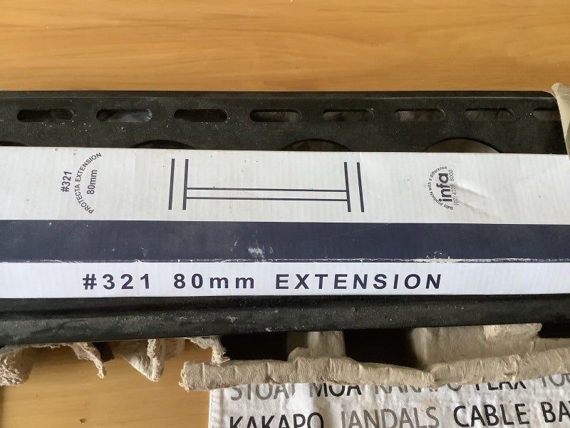 TV wall mount bracket Carousel 2
