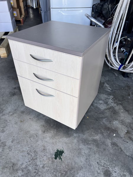 Office Drawers Carousel 1