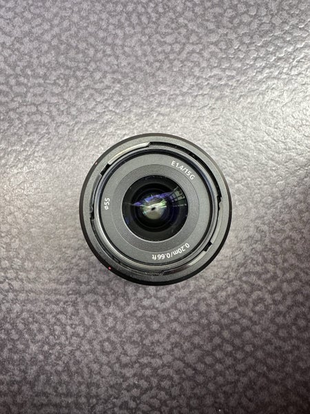 Sony E 15mm F1.4 G Carousel 2