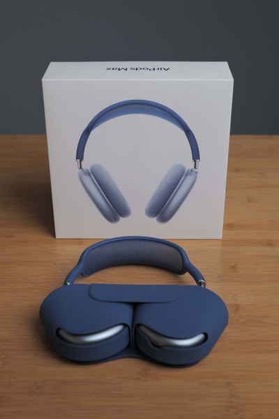 Apple AirPods Max Headphones Carousel 1