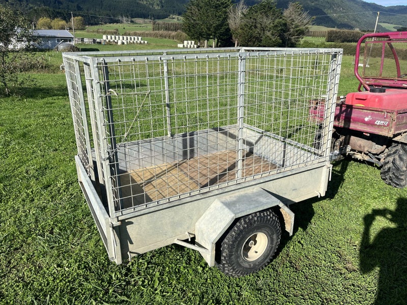 Calf Trailer NZ Made 6 x 4 Galvanised Carousel 2