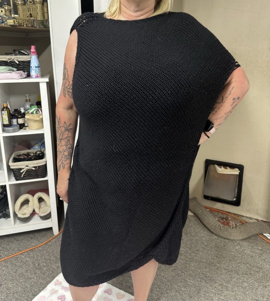 Nikki Gabriel wool dress Carousel 1