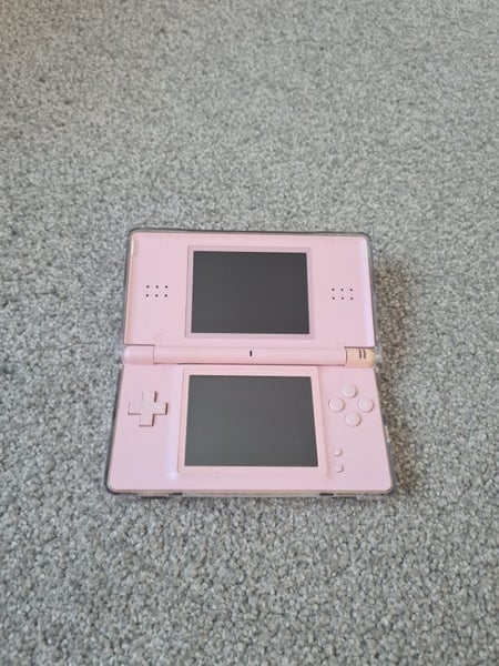 Nintendo ds lite (pink) Carousel 1