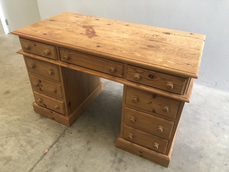 English pine twin pedestal desk Carousel 1