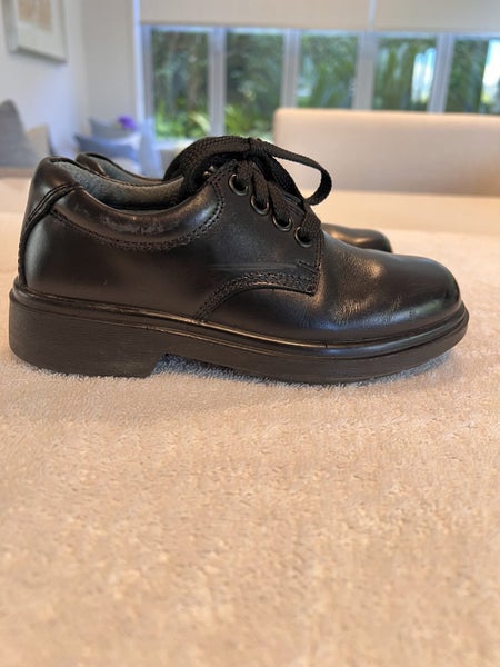 CLARKS DAYTONA Senior E Size 12.5 Black School Shoes Carousel 1