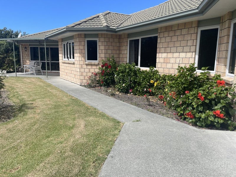 Image 2 of 15