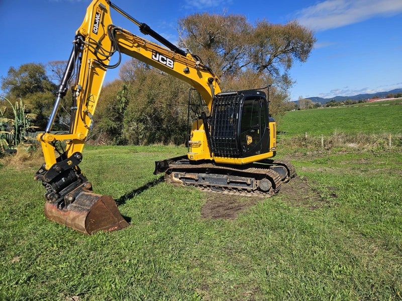2022 JCB JZ140 Carousel 1